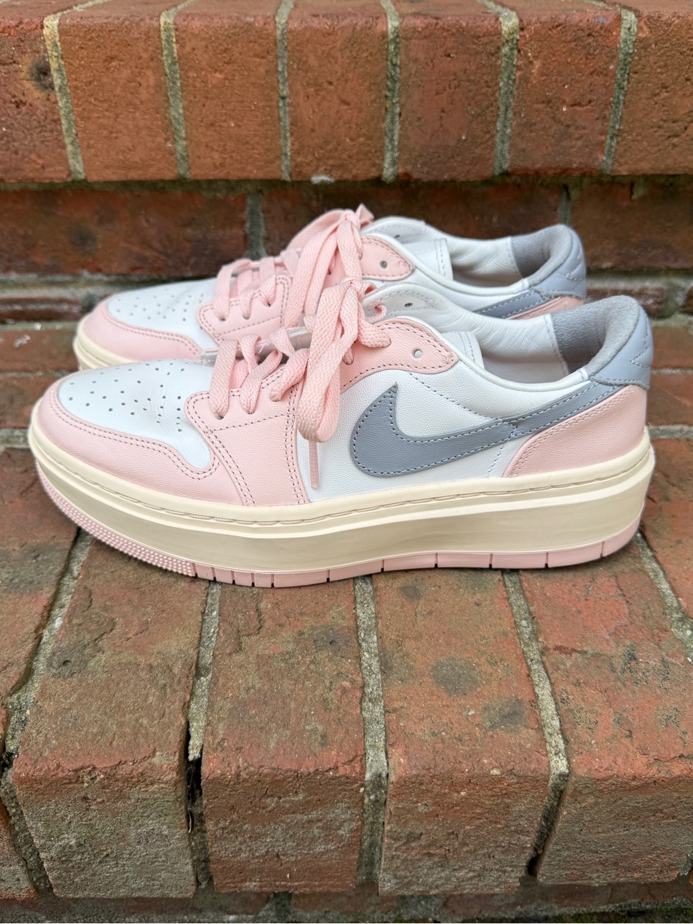 Nike Jordan AJ1 Elevate platform low trainers in atmosphere pink Size 9 Women’s